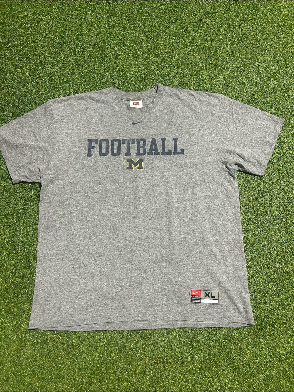 Men’s Vintage Y2K Michigan Football Collegiate Nike Tee